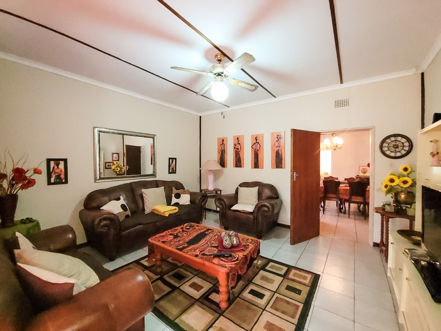 3 Bedroom Property for Sale in Flamwood North West